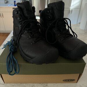 KEEN PYRENEES GORPCORE MEN'S WATERPROOF HIKING BOOTS BLACK SIZE 10.5